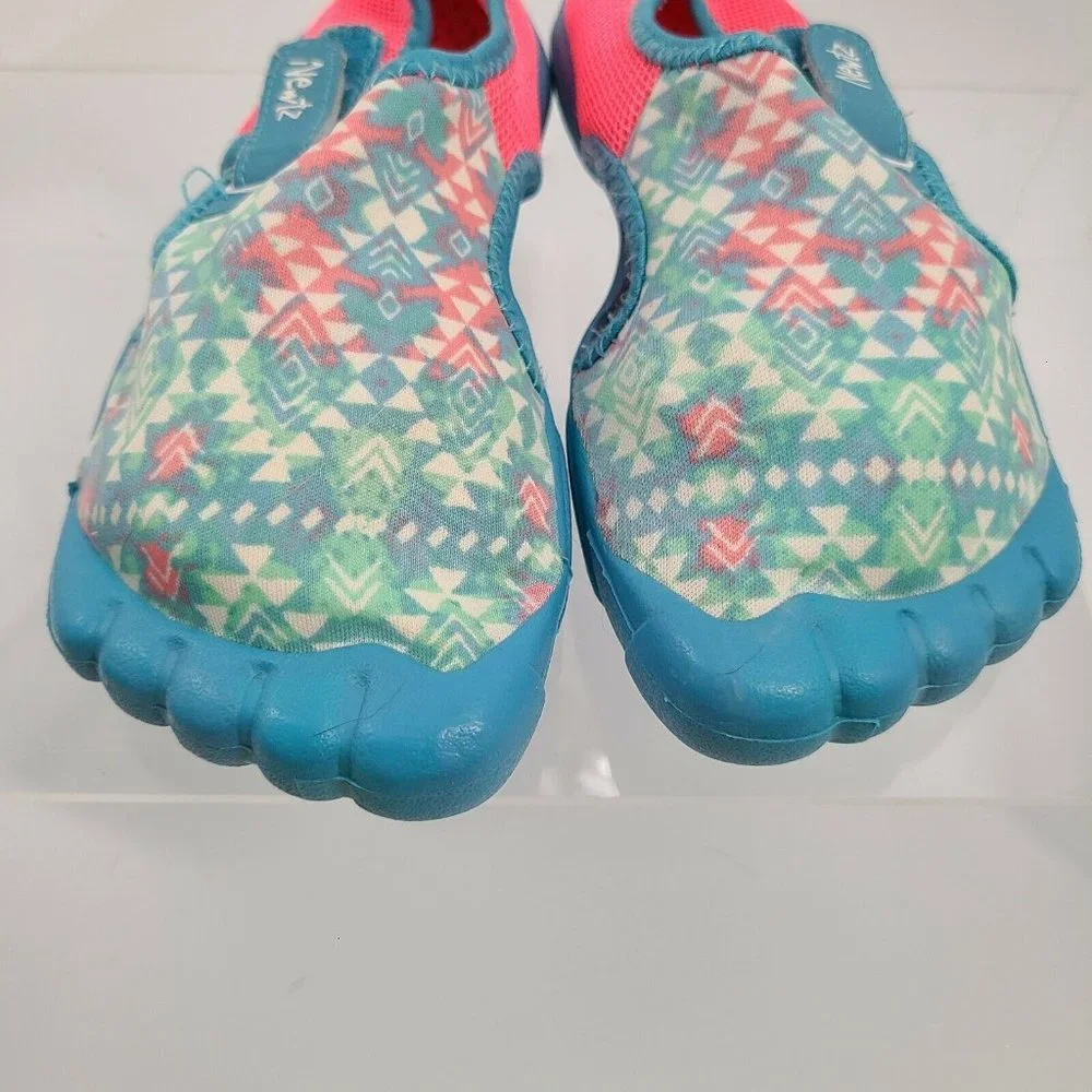 Newtz Girls' Youth Water‎ Shoes Size 11-12